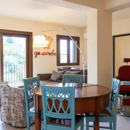 شقة Maison Sea View تاورمينا